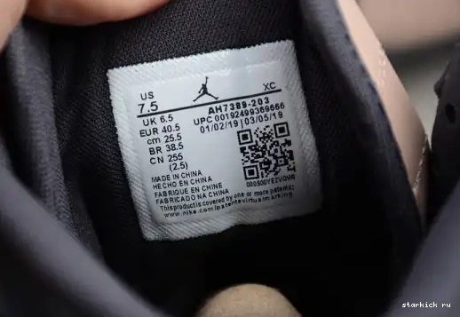 AH7389-203 Air Pink AH7389-203 High Premium Green WMNS Jordan 1 0512